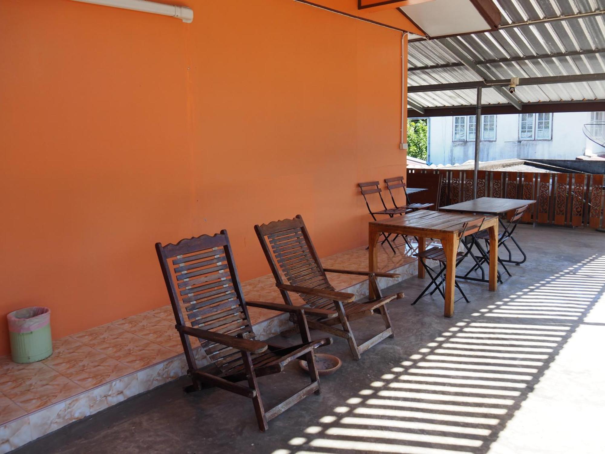 Auberge de jeunesse Punnpannsuk à Trat Extérieur photo